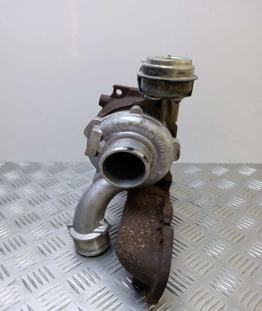 Turbina Turbosuflanta Turbo 1.9 D 55211063 Opel Astra H