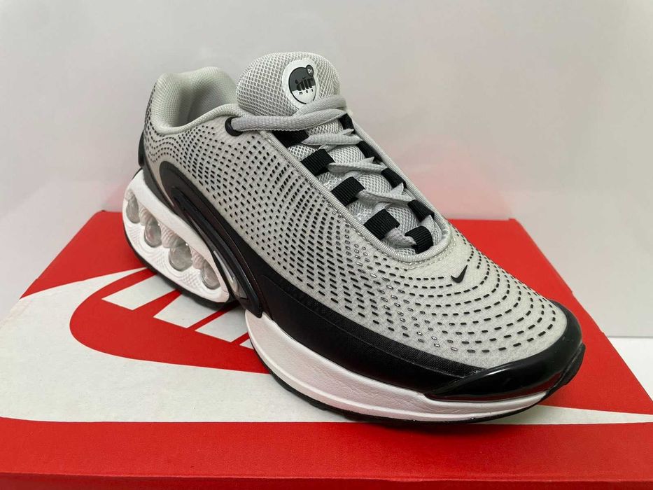 Нови мъжки маратонки с кутия Nike Air Max Dn налични 41 номер в 2 разцветки