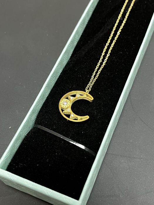 Продам цепочку полумесяц