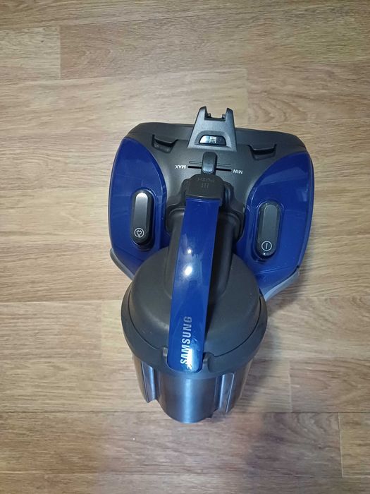 Продам пылесос Самсунг