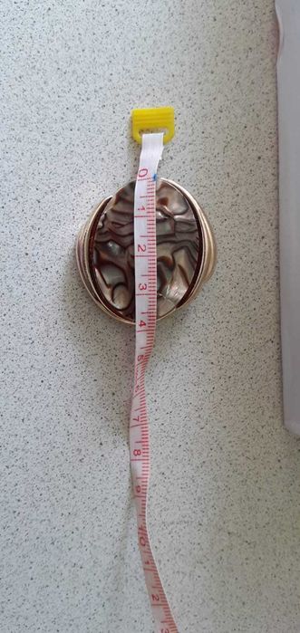 Стильные элегантные броши