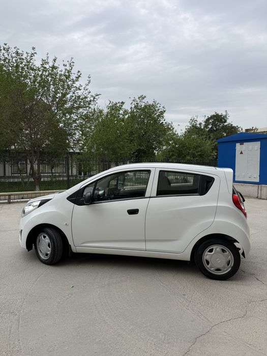 Chevrolet Spark 2012 — 4