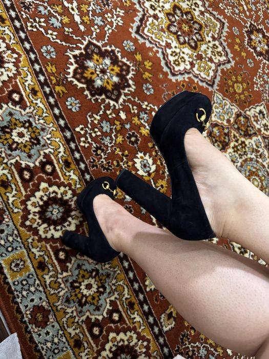 Обувь от Gucci 40 размер почти новые