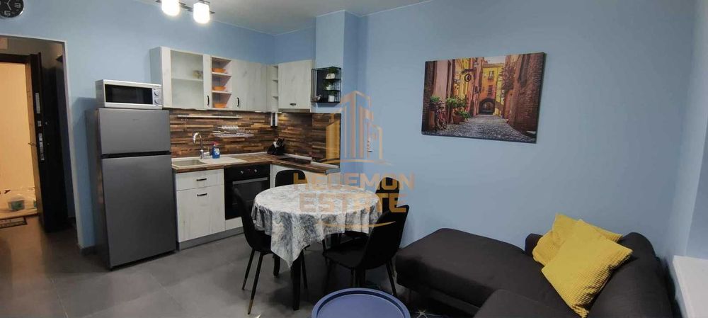 Продава се Двустаен апартамент в Варна, Изгрев - 50 кв.м за 1990 €/кв.м - Снимка #2