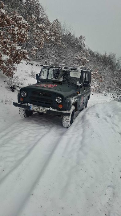 Здравей те продавам УАЗ 469