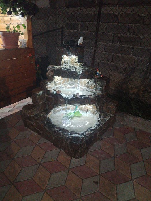 De vânzare fântâna arteziană