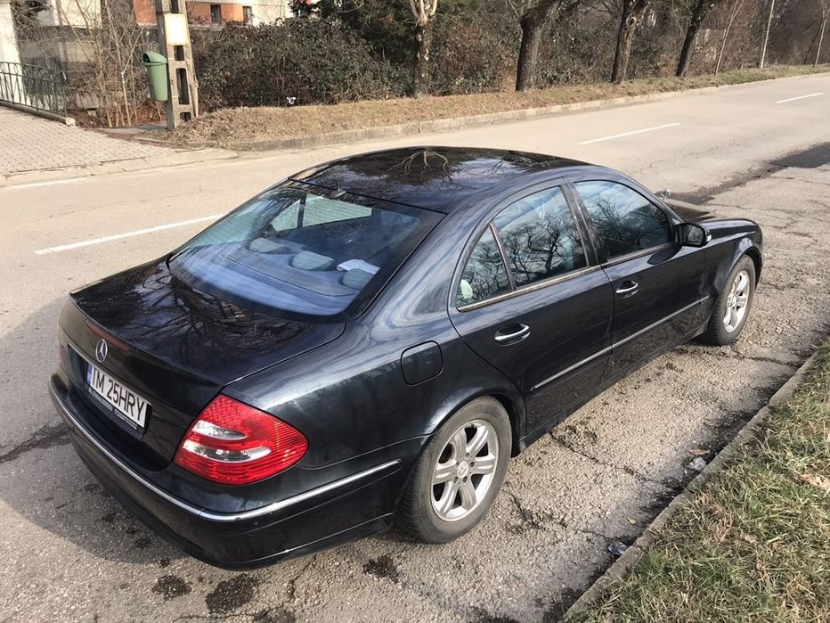 Mercedes-Benz E Vând Mercedes Benz, E class, W211