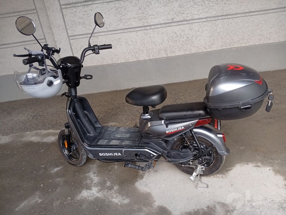 BOSHIJEA elektr skuter sotiladi