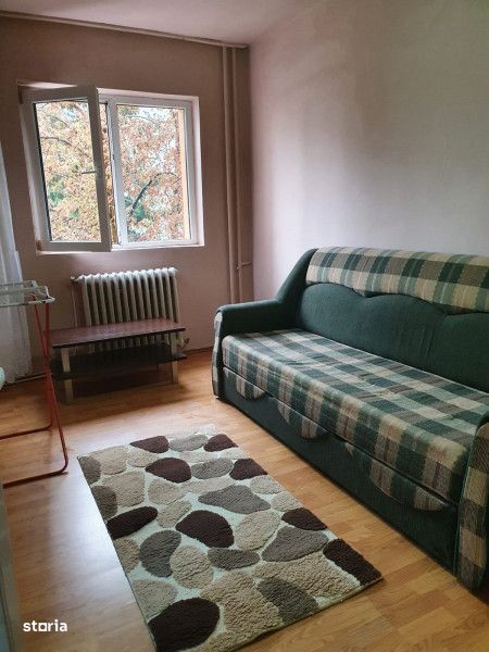 Apartament 4 camere, decomandat, etaj intermediar, BIG, Manastur