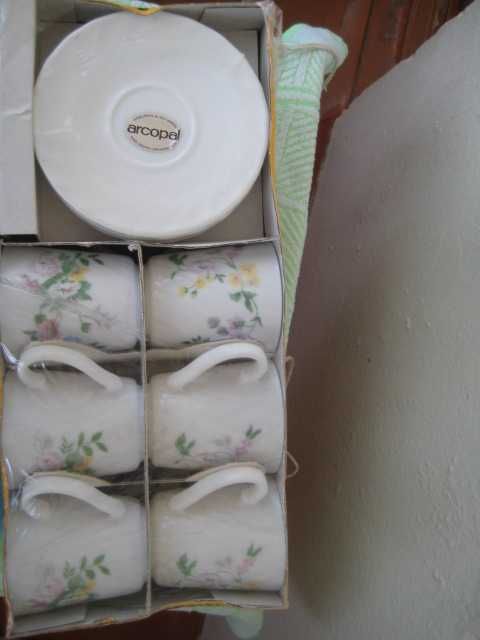 Arcopal праздничные наборы чашки блюдца