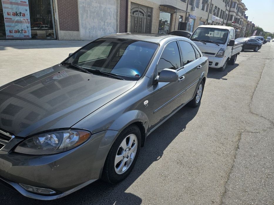 Шевролет Жентра 2015й