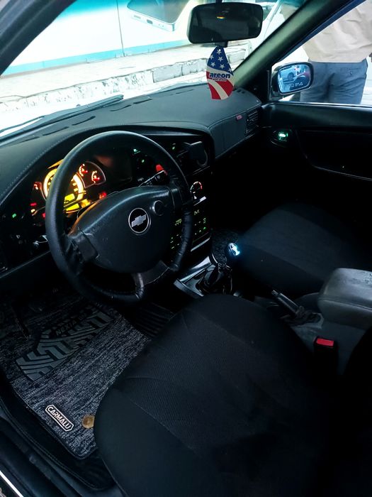 Nexia 2 1.6 Dons arendaga beriladi.