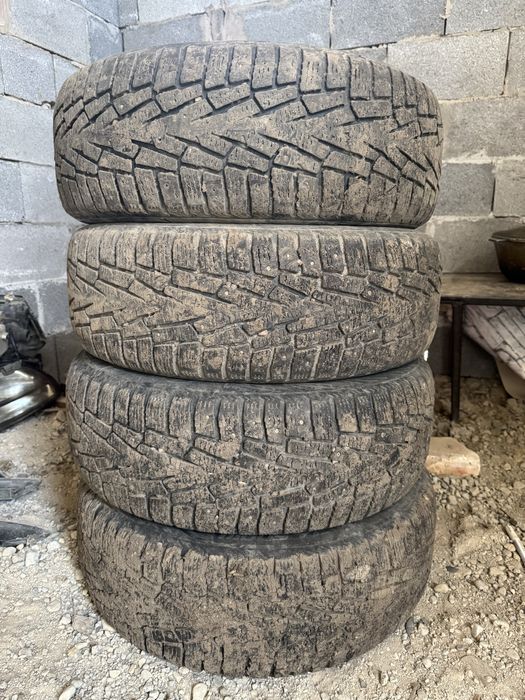 Продам резину б/у в хорошем состоянии