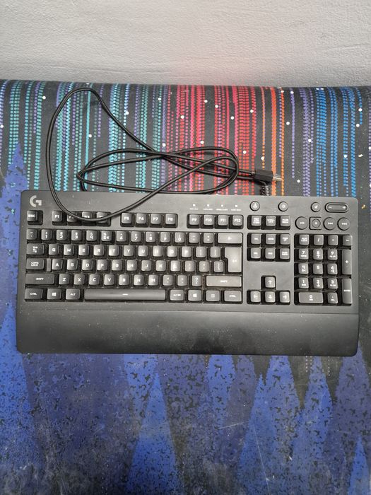 Logitech G213 tastatura cu RGB gaming