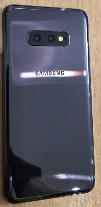 Samsung Galaxy S10e