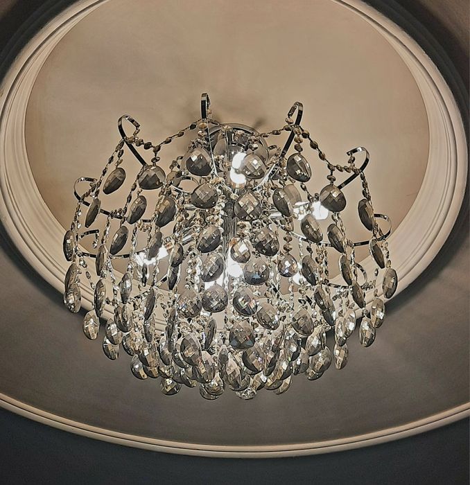 Люстра Сатылады 2 штук