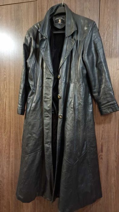 кожаный плащ р. 48-50