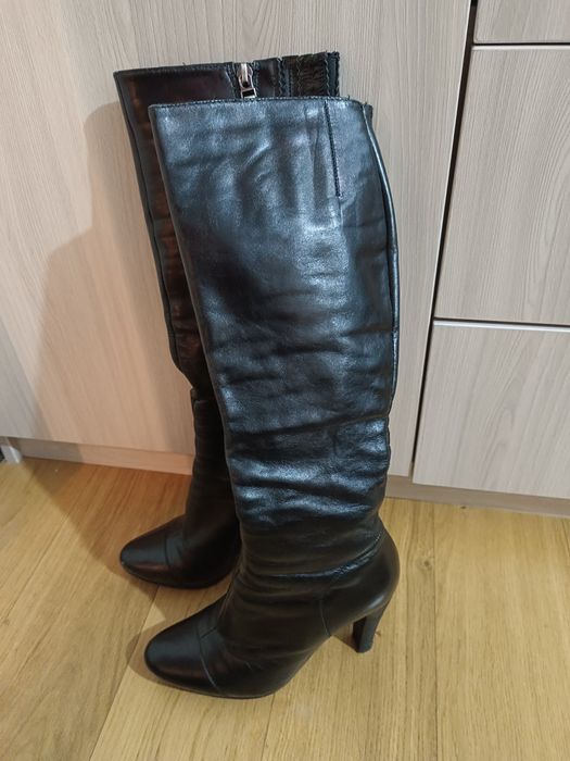 Продам женские зимние сапоги