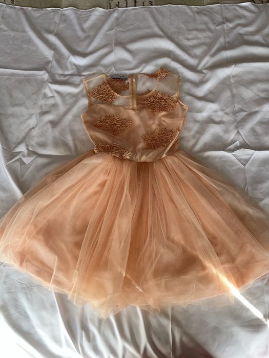 Дамски рокли