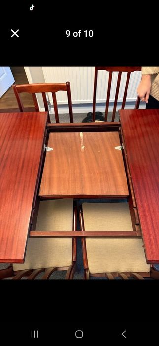 Масивна маса със 6 стола