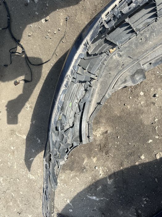 Предна броня с решетка с отвор за дистроник Golf 7 Vw Голф 7 оригинал