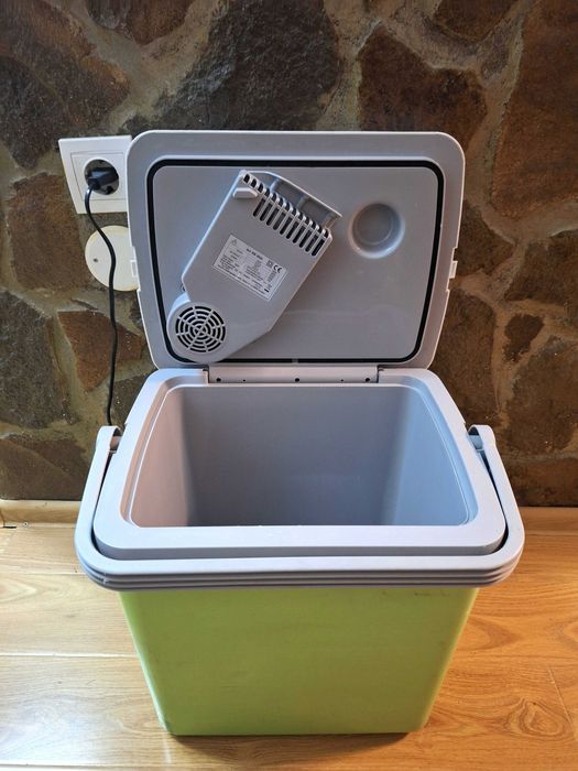 Lada frigorifica electrica SEVERIN KB2922 20L functie racire incalzire