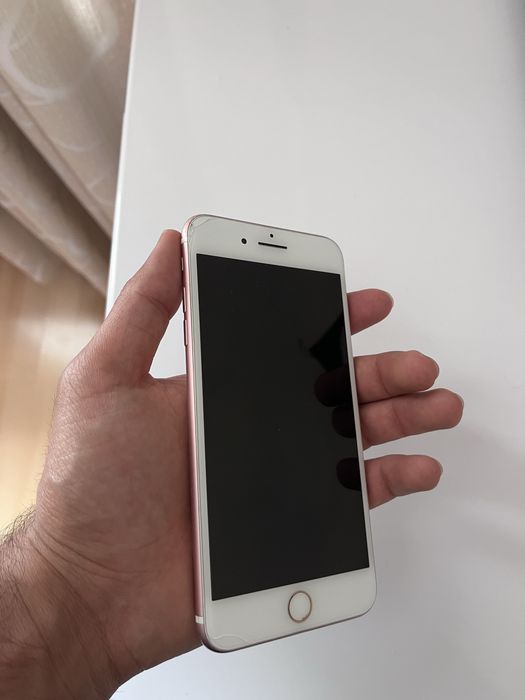 iPhone 7 Plus в отличном состояние