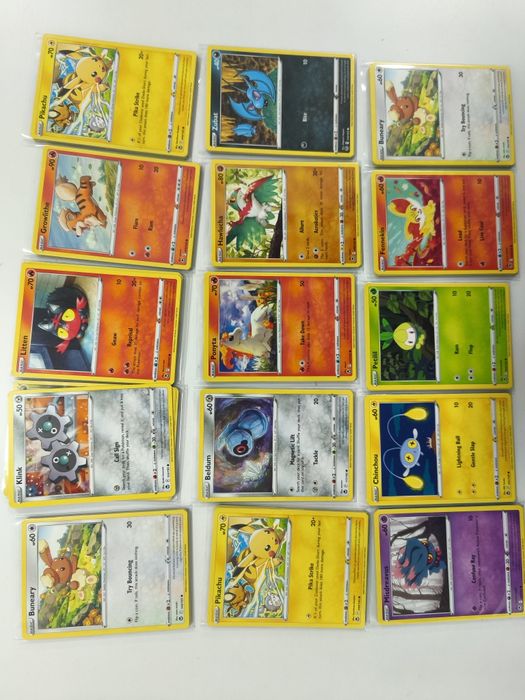 Colecție Pokemon ediția 2022