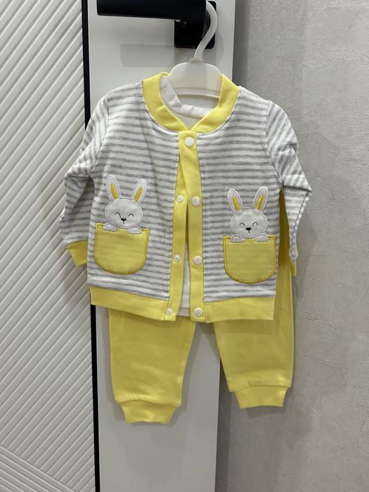 Детский костюм новый