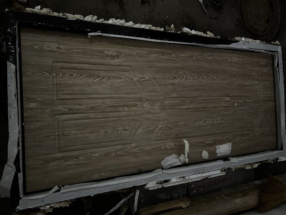 Продам дверь с обналичной