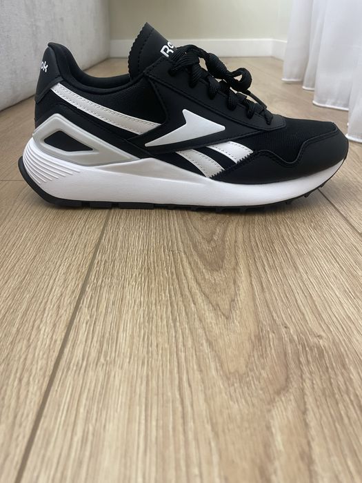 Женские кроссовки reebok оригинал