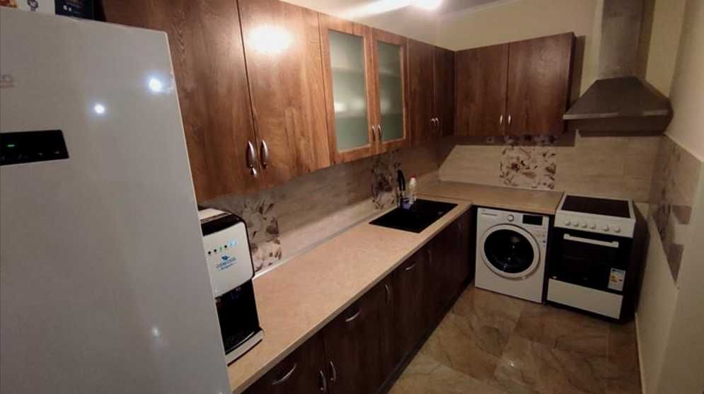 Дава се под наем Двустаен апартамент в София, Връбница 1 - 65 кв.м за 325 € - Снимка #2