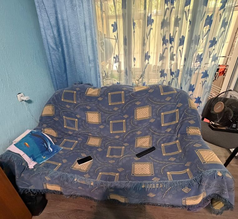 Диван и два кресла