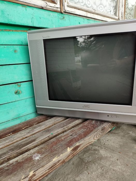 Продам рабочий телевизор
