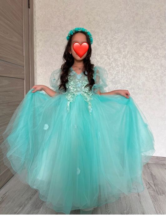 Продам нарядное платье