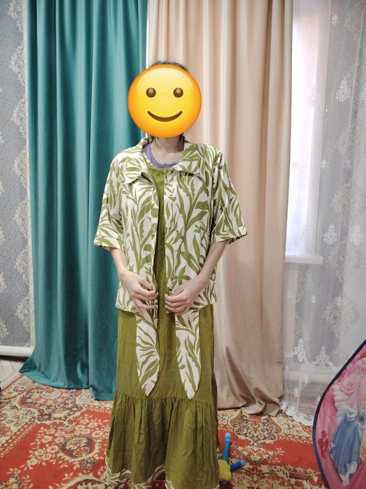 Продам платья двоика и троика