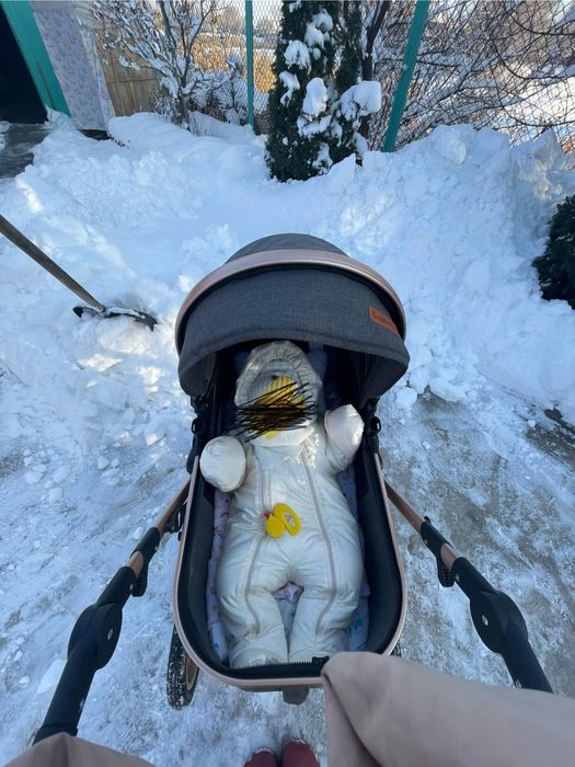 Продам 2 коляску в хорошем состояние ,
