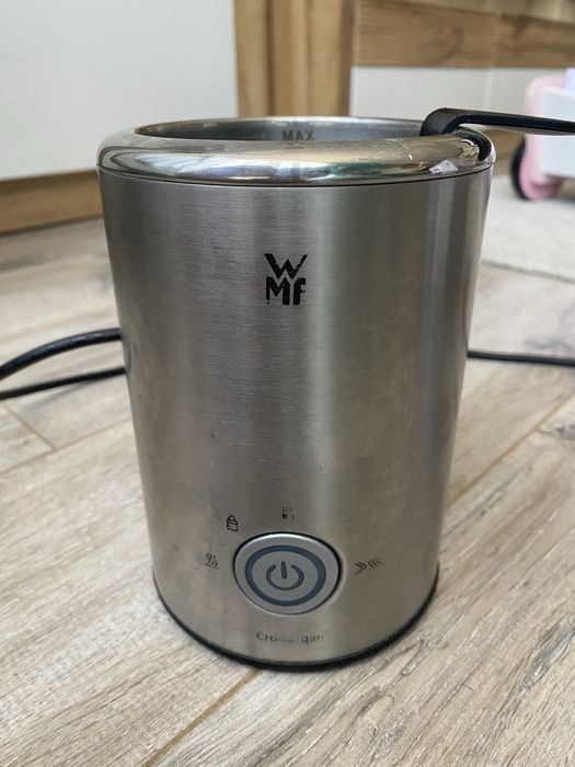 Уред за топлене на мляко и бебешка храна