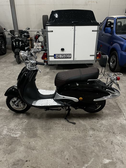 ZNEN Aurora S 125 – 1850 km REALI  – Acte pregătite (NU Vespa Aprilia Custom Habana Mojito )