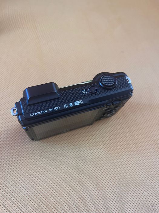 Nikon COOLPIX W300 – 16 MP | 4K | Waterproof 30m | Camuflaj
