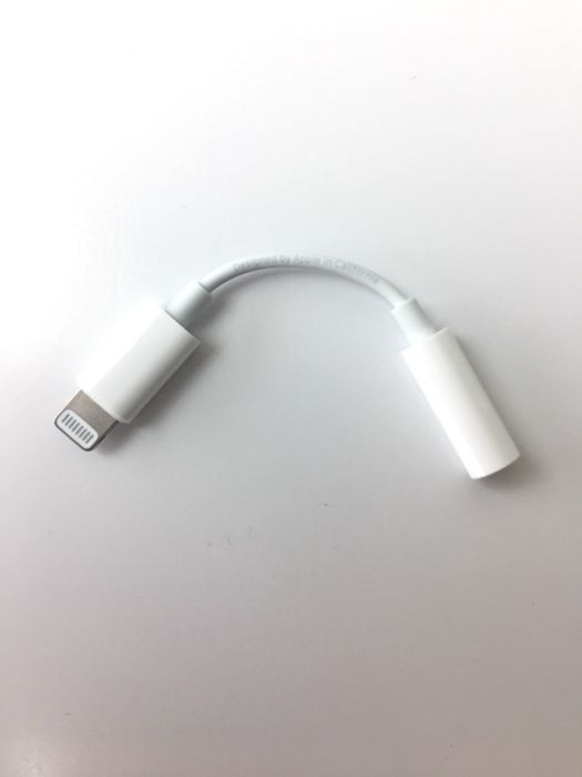 Преход, адаптер Apple Lightning connector към 3.5 Jack
