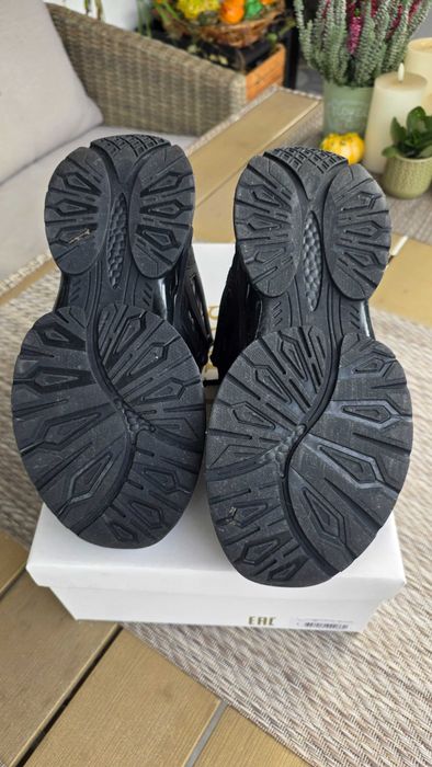 Маратонки GUESS