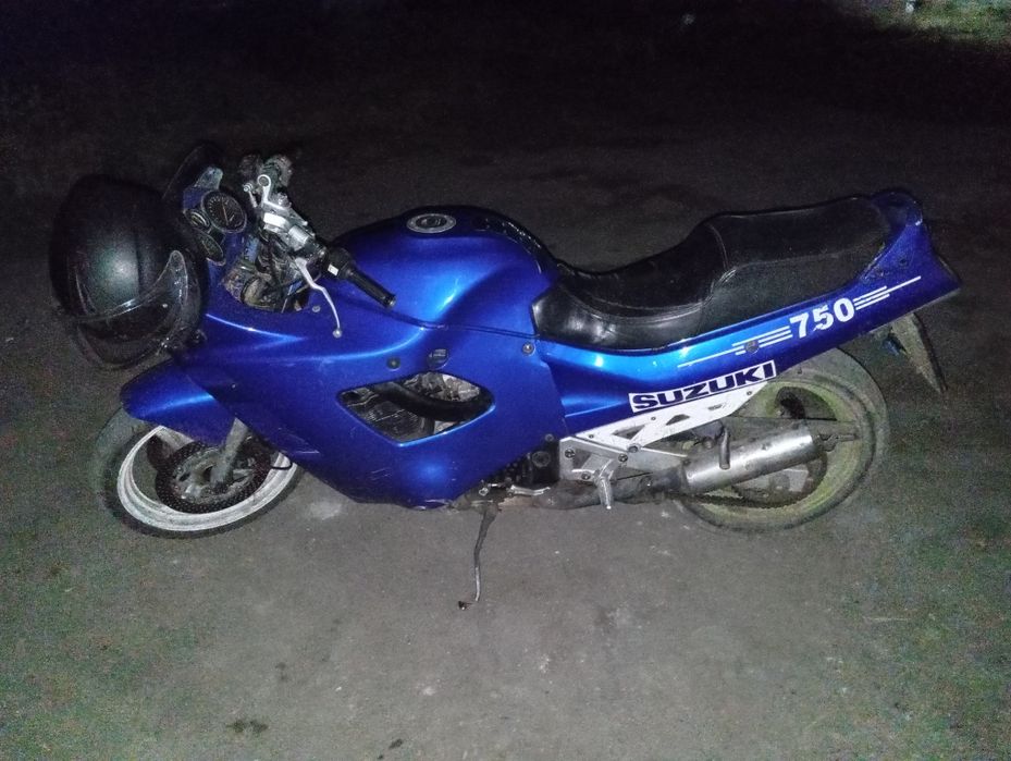 Продам байк, Сузуки ,750 кубиков