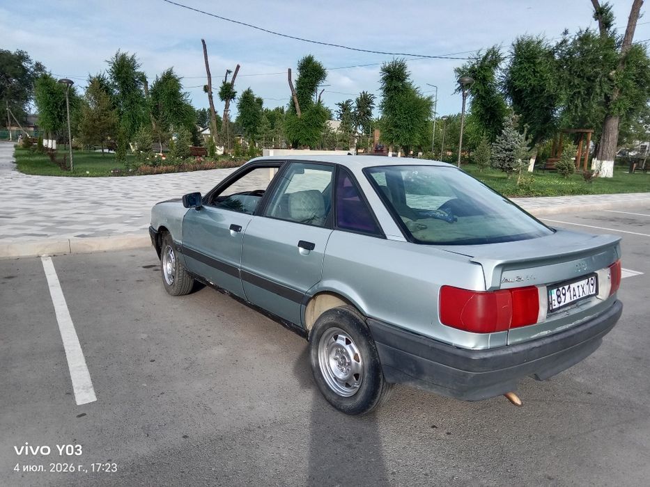 Продаю машину audi