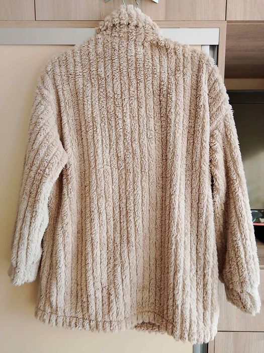 Дамско бежово палто