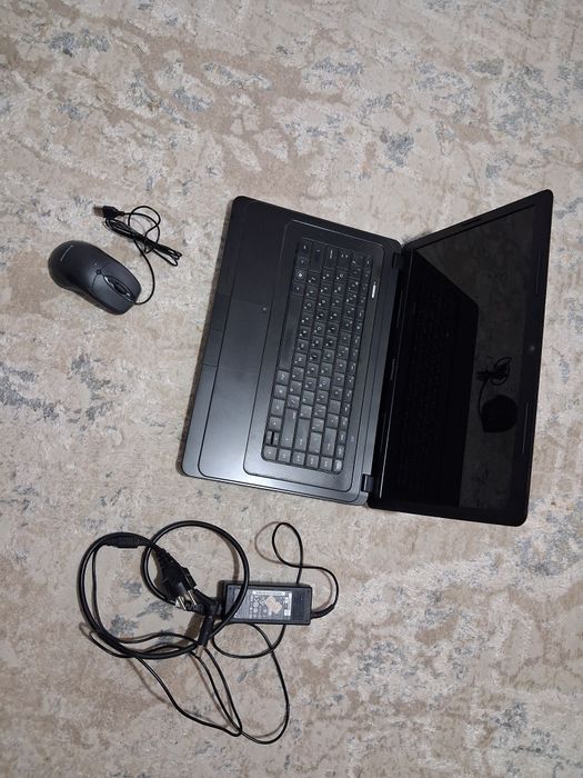 Ноутбук HP compaq