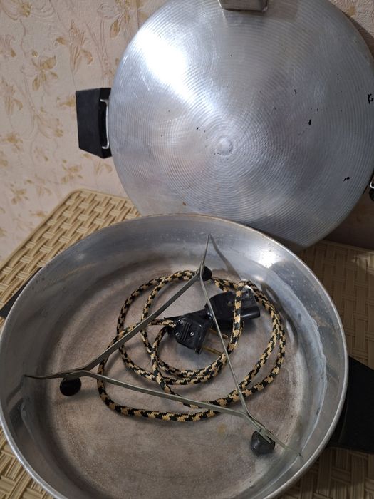 Чудо печь ссср продам.