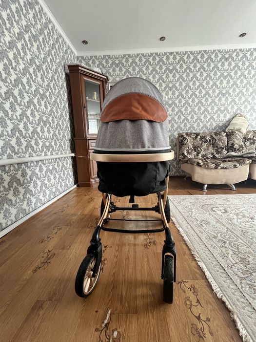 Продам коляску в хорошем состояний