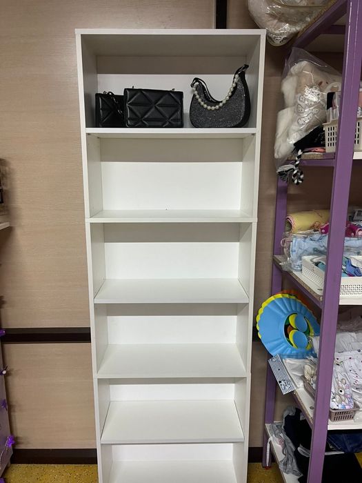 Продам полку витрину