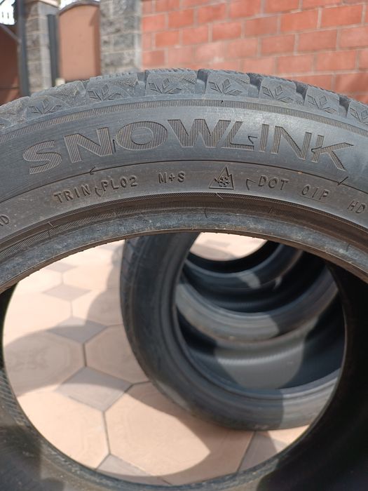 Зимние шины TRIANGLE SNOWLINK 255/45 R19 Липучка